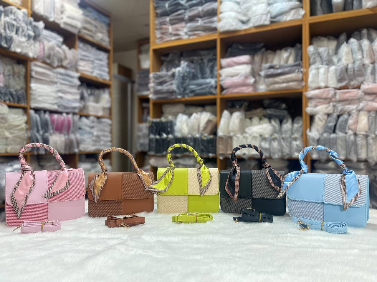 Women’s PU Leather Crossbody Bag – Compact, Lightweight & Stylish | RM147