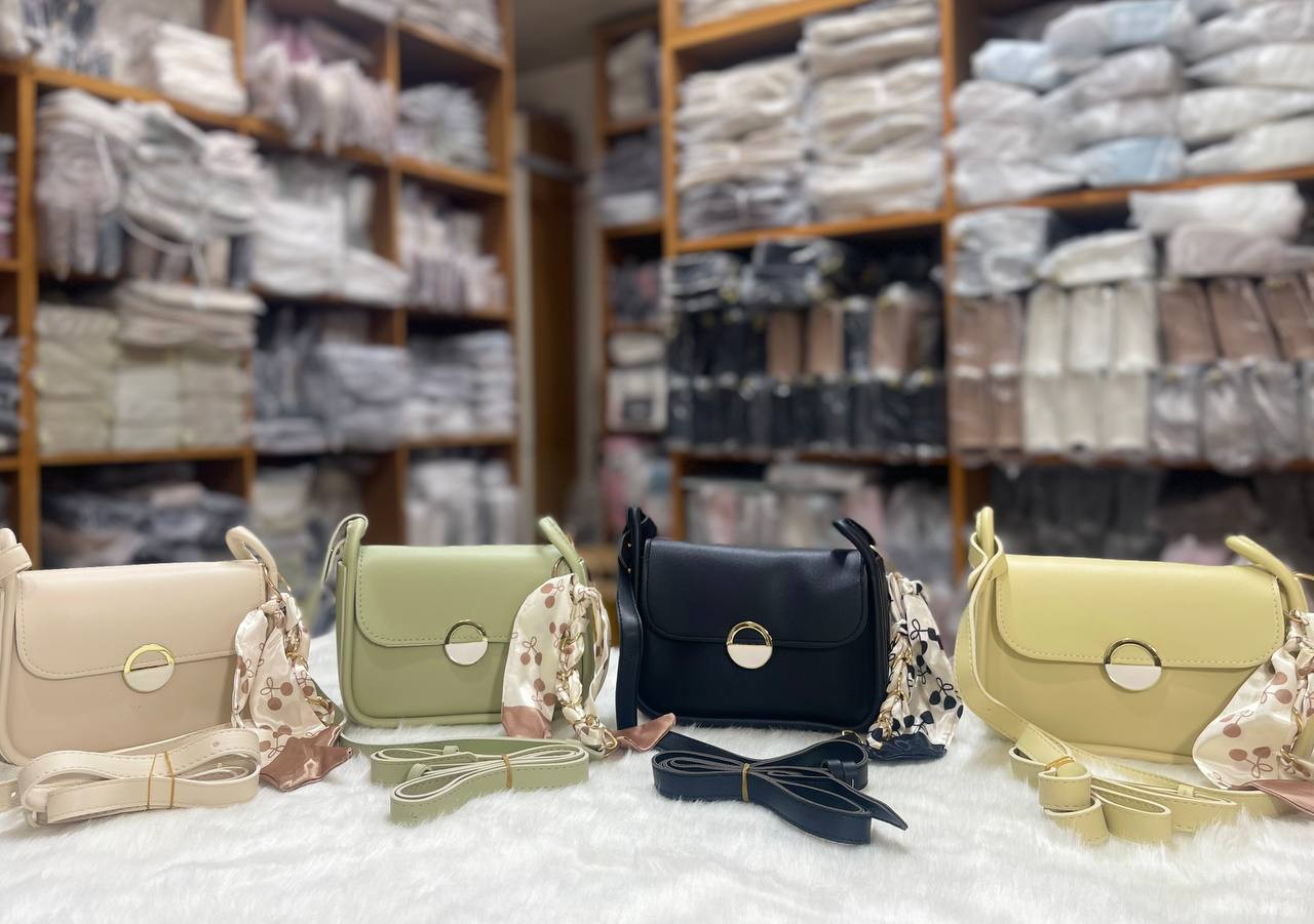 Women’s PU Leather Handheld & Shoulder Bag – Compact, Stylish & Versatile | RM146
